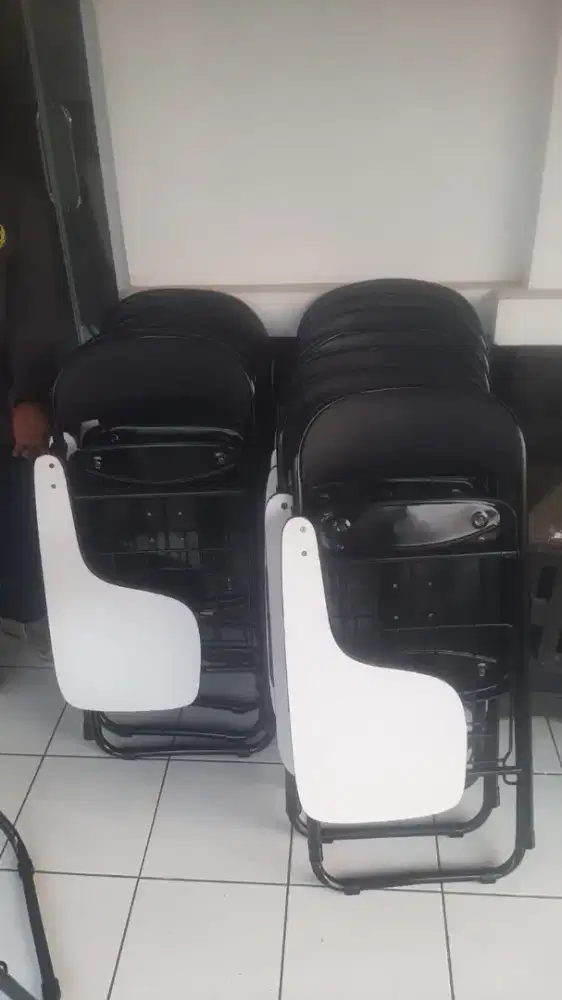 Kursi belajar vhitose