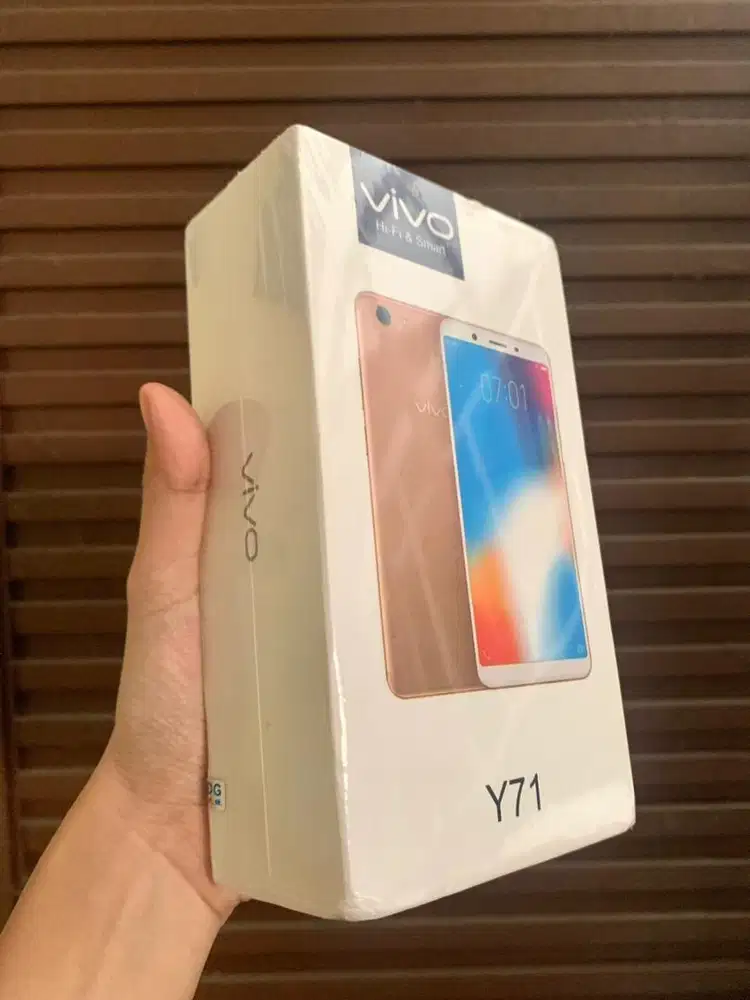 VIVO Y71 BARU BERSEGEL RAM BESAR 6/128 FULLSET NOMINUS WARNA HITAM