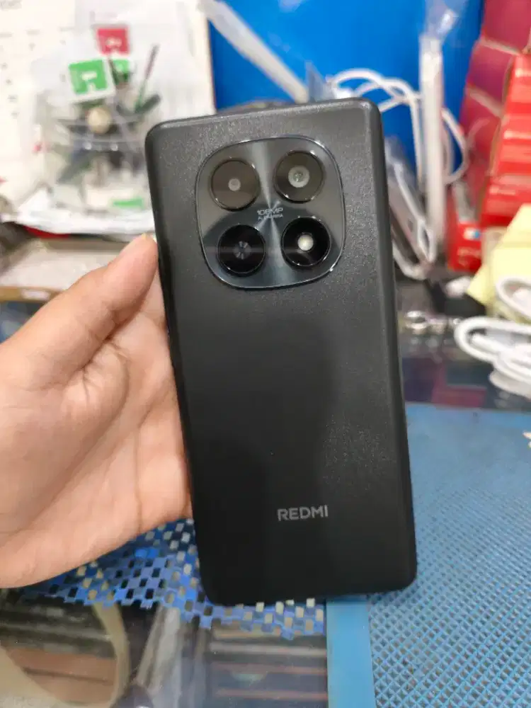 Redmi note 15 8+8/128 black