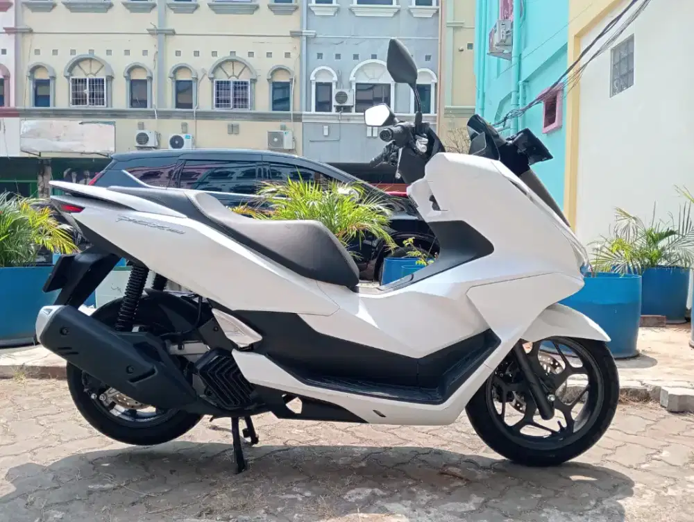 Dijual Cash Kredit Honda PCX 160 CBS Tahun 2026