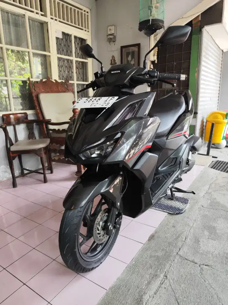 Vario 160 2023 CBS KM 18rb