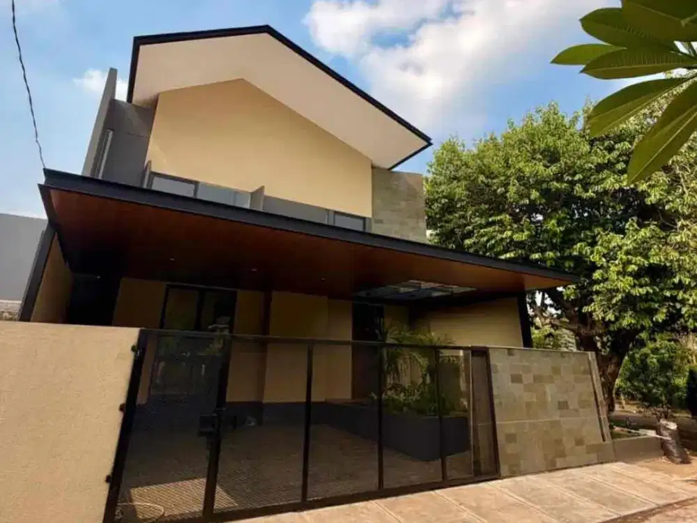 Rumah dijual Baru mewah bagus cluster posisi depan Griya loka BSD