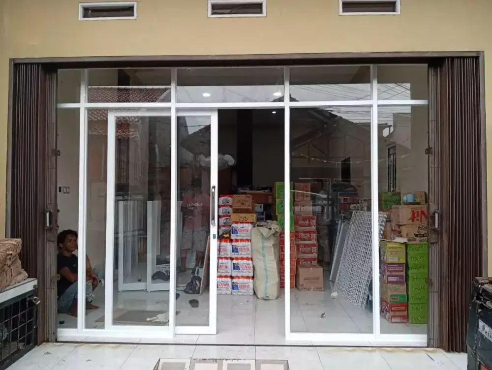 sekat ruangan aluminium kaca, pintu kaca aluminium kaca dan aluminium