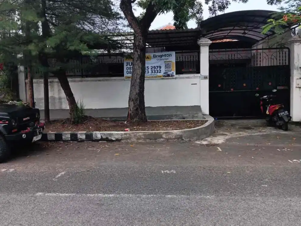 DIJUAL RUMAH PUSAT KOTA SURABAYA 0 JALAN RAYA