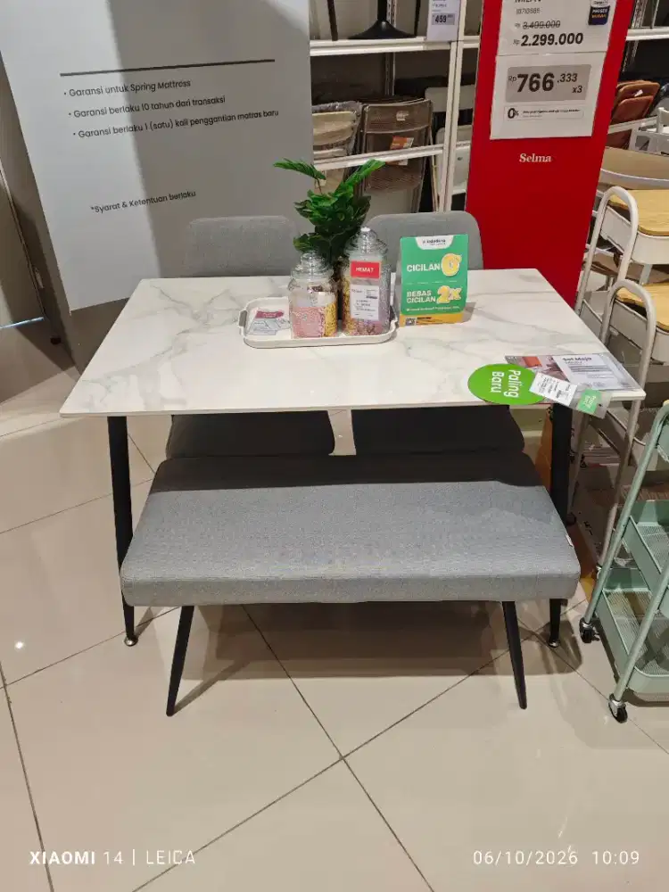Set meja makan granit kokoh aesthetic