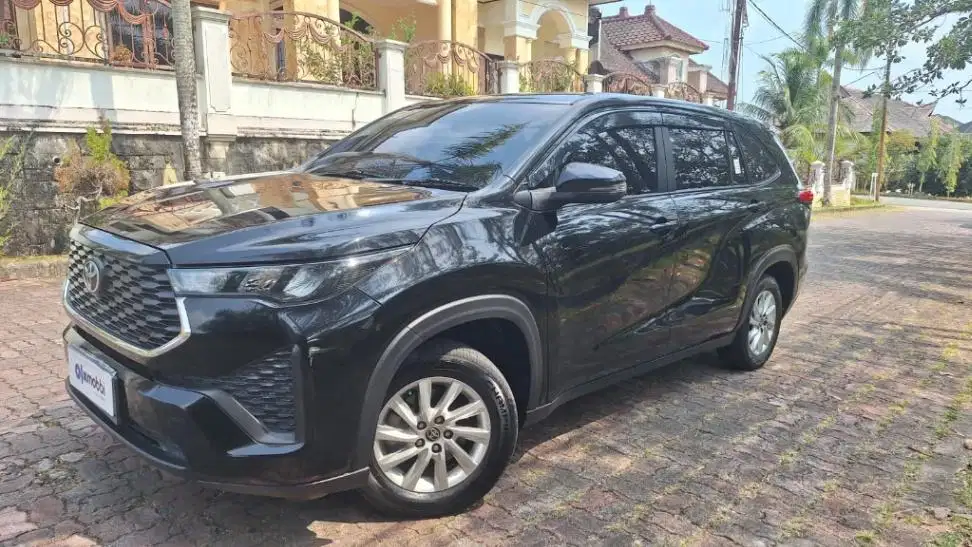Pajak Panjang Toyota Kijang Innova 2.0 Zenix G CVT Bensin-AT 2023 LBAT