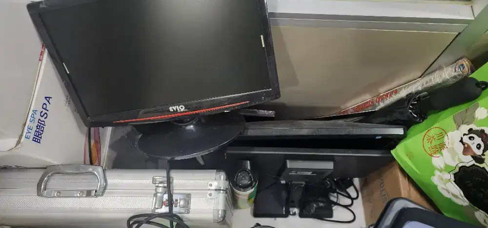 Monitor dan cpu bekas