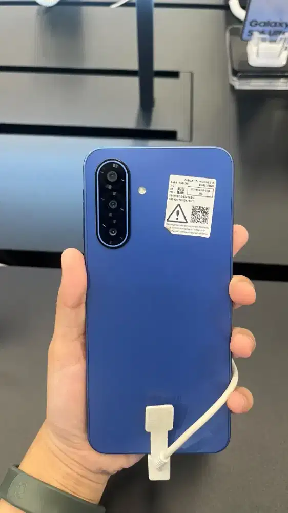 SAMSUNG GALAXY A57