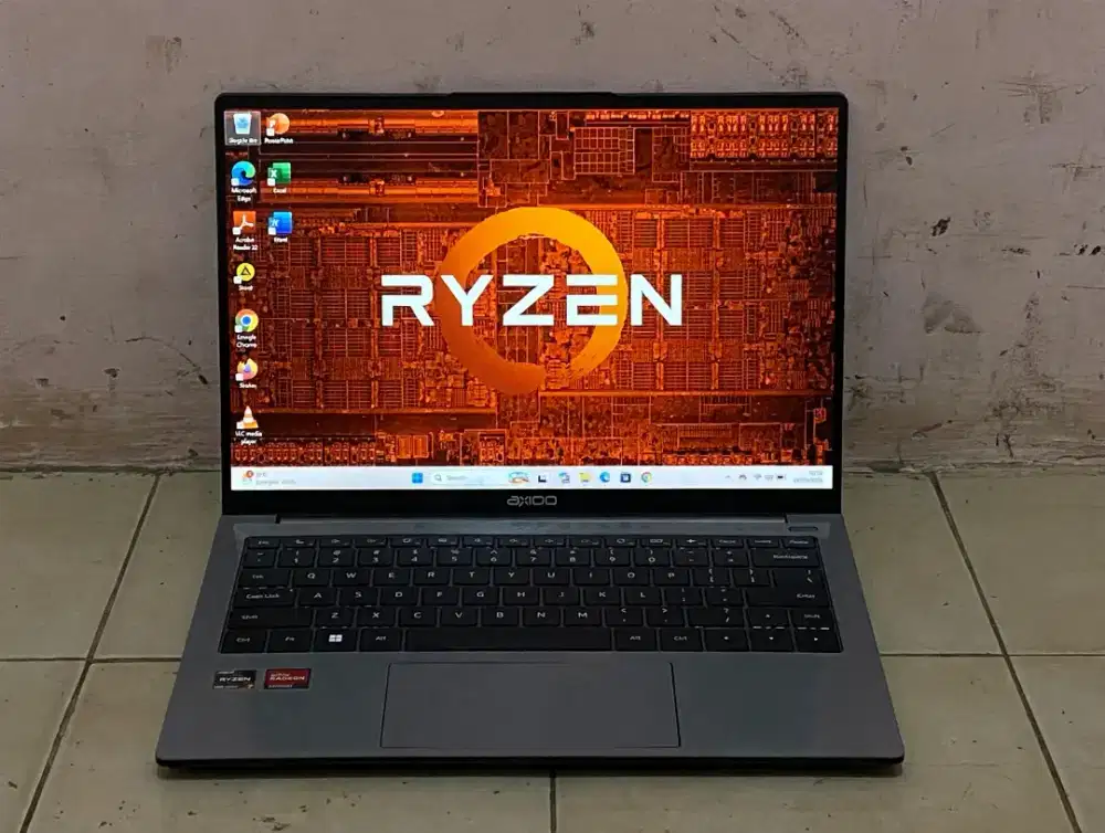Laptop : AXIOO HYPE 7 X8
