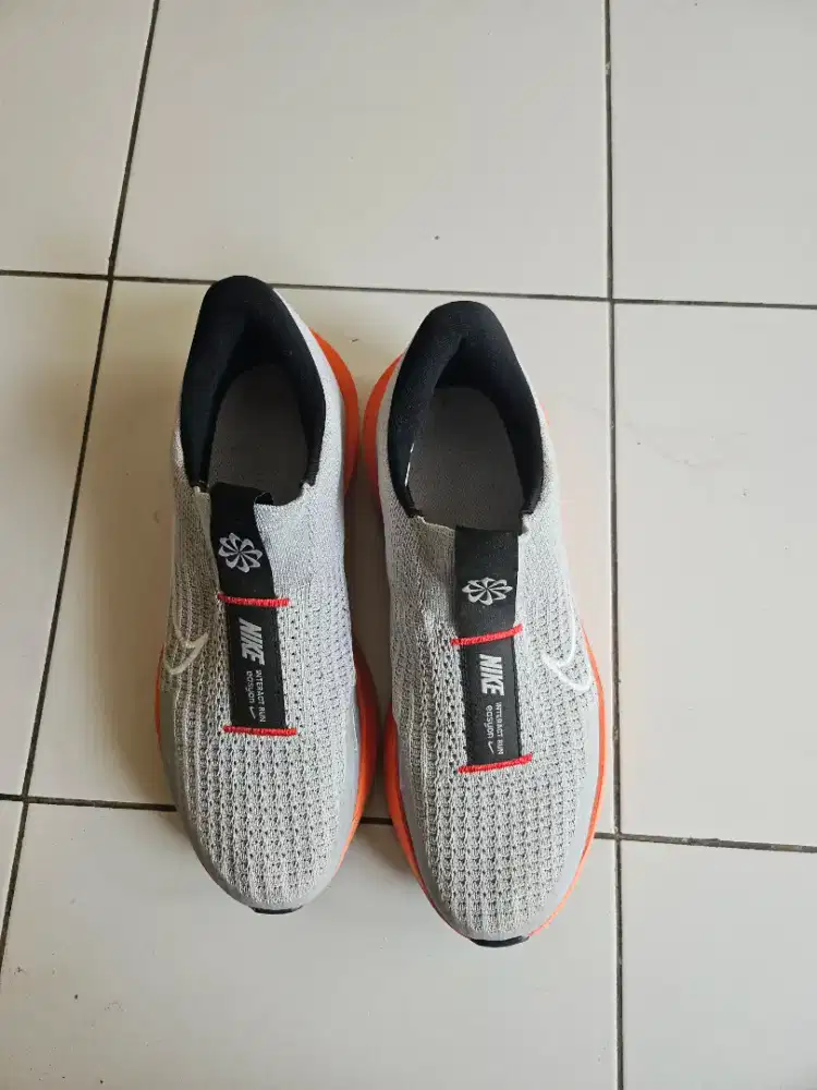 Sepatu daily nike insole 27