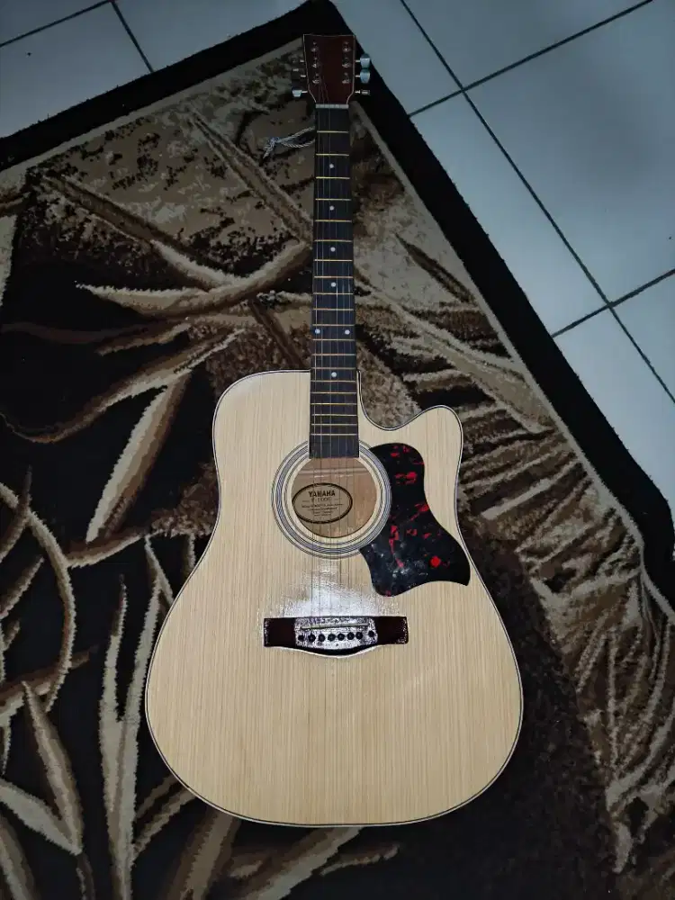 gitar akustik baru