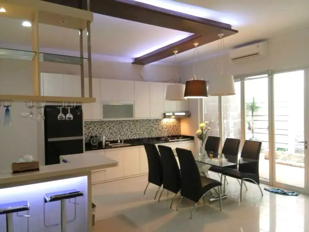 Jual Rumah Mewah di Wisata Bukit Mas Wiyung Surabaya Barat