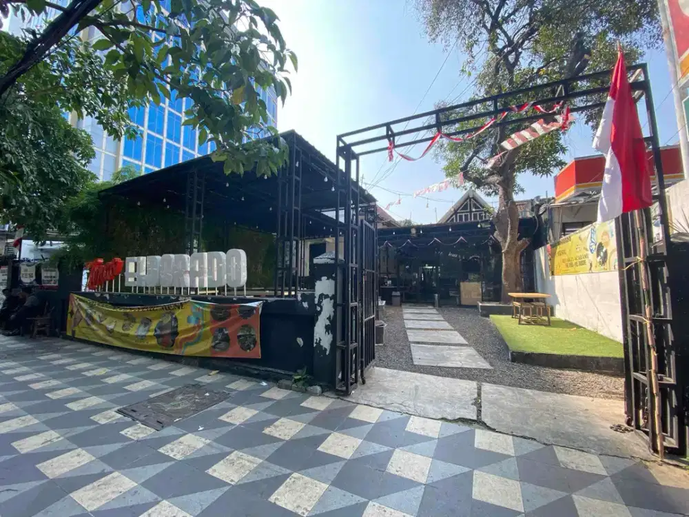 Dijual Properti Komersial di Depan Taman Bungkul