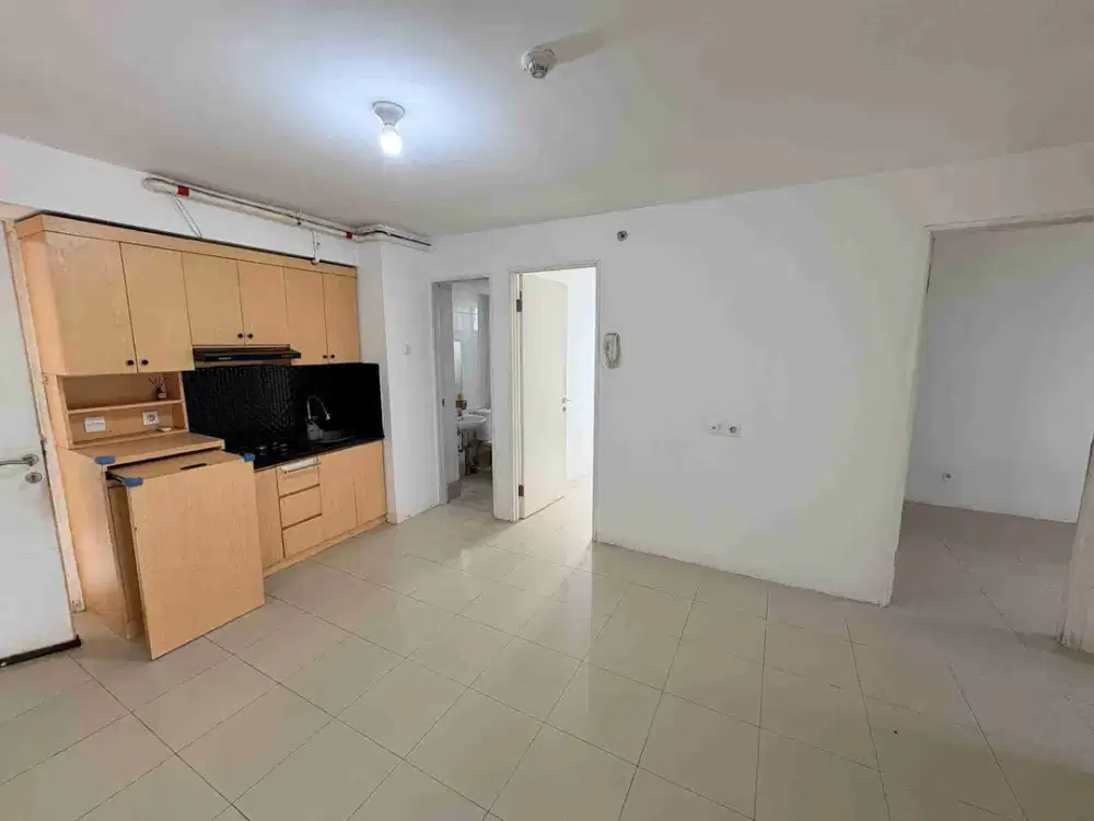 Jual 3BR SHM apartemen Bassura City tower Flamboyan ada kitchen set