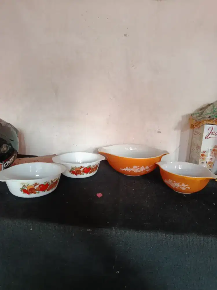 Mangkok vintage pyrex USA dan JaJ England