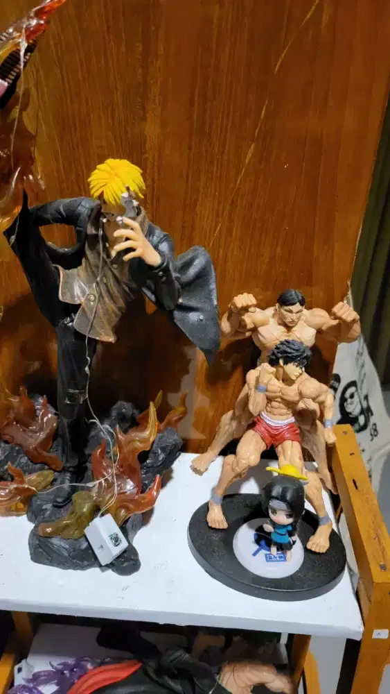 Action figure Wajib take All jika harga cocok