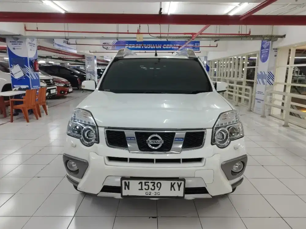 Nissan Xtrail 2.5 XT AT 2013 Putih #X-trail #otomotif #suv #mobilbekas