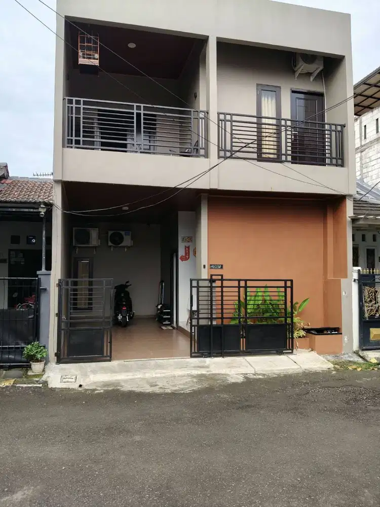 Murahh!! Rumah Villa Dago Pamulang 2 Lantai Baru Renov