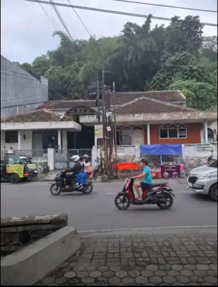 DIJUAL RUMAH JL. HAYAM WURUK. DEKAT MALL CHANDRA. PASAR TUGU