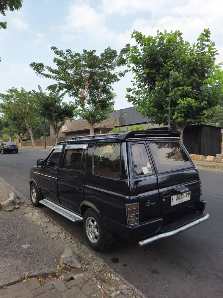 Isuzu Panther Royale 1994 Biru Solar Diesel Manual M/T