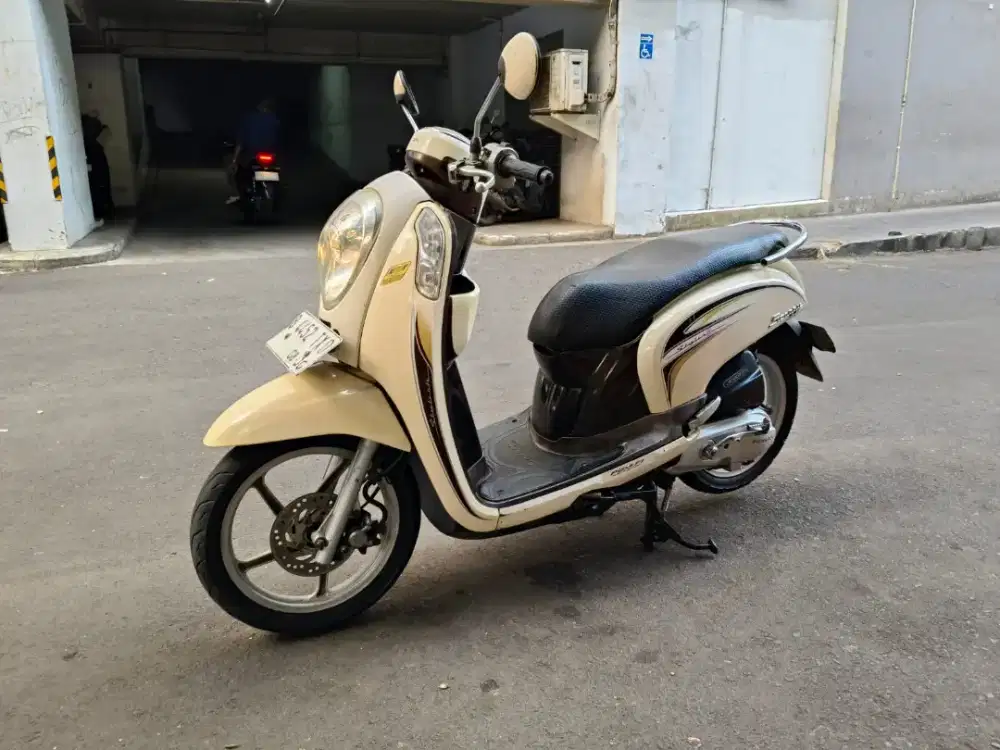 Honda Scoopy 110cc PGM-FI Tahun 2014