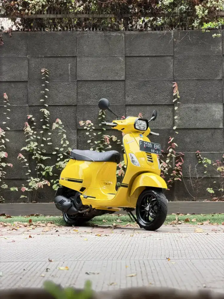 DIJUAL PIAGGIO VESPA S 125 IGET FACELIFT TAHUN 2021 PERFECT CONDITION