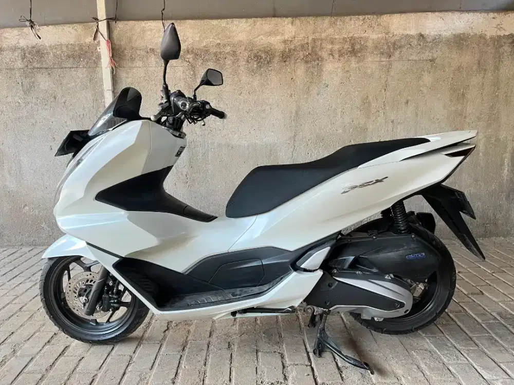 PCX 160 2021 WARNA PUTIH