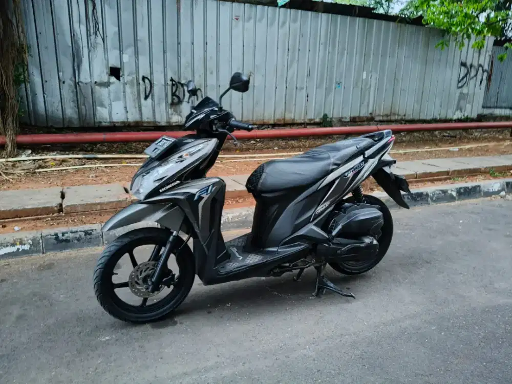 Honda Vario KZR 125cc PGM-FI Tahun 2014