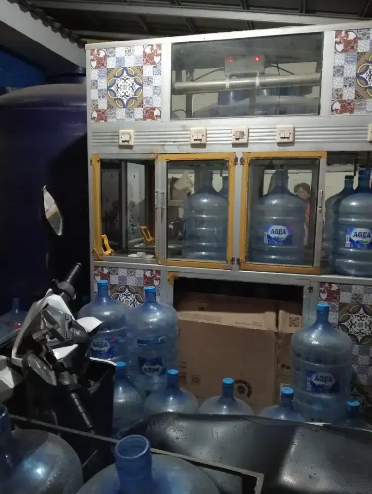 Dijual depot isi ulang air minum