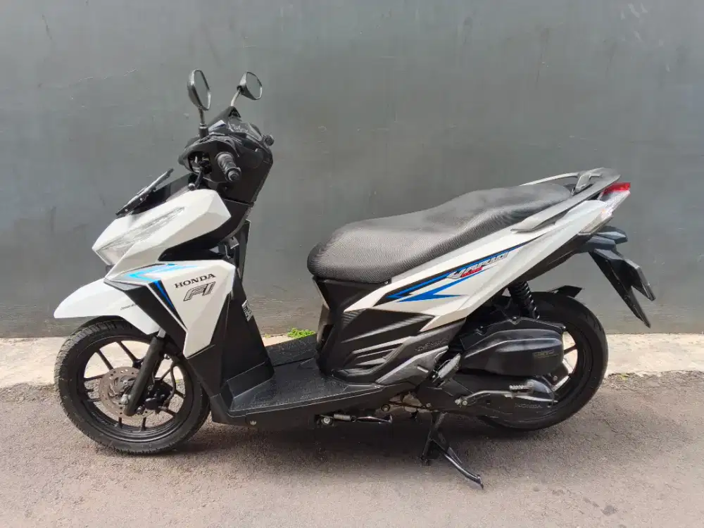 JUAL CEPAT Honda Vario 125 LED CBS 2017, Super Mulusss.. full ori..