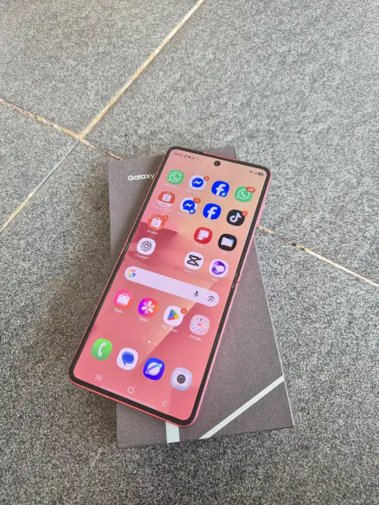 Samsung z flip 7 256GB second lengkap Bisa tt