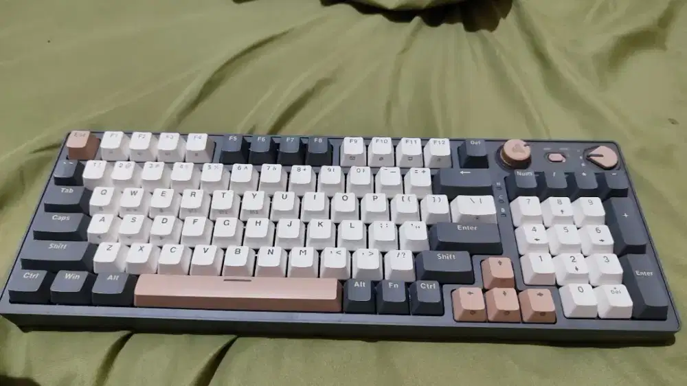 MECHANICAL KEYBOARD WIRELESS - FANTECH ATOM PRO 97 MK918