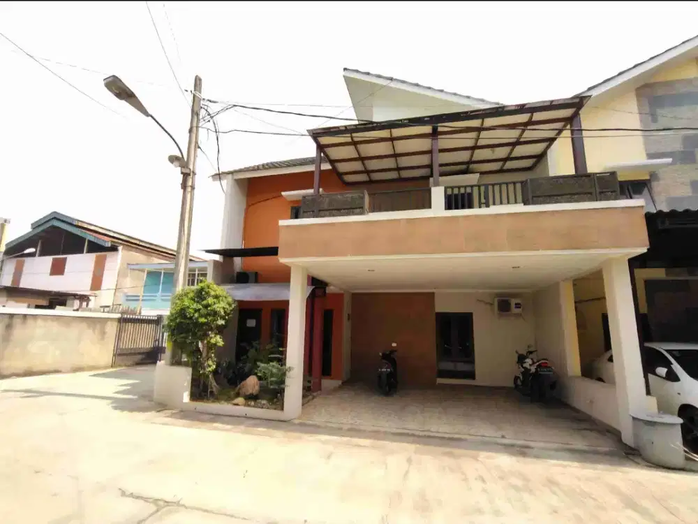 Rumah di Jual Bebas Banjir Lokasi Strategis di Cluster Kiana Jakasampurna 2