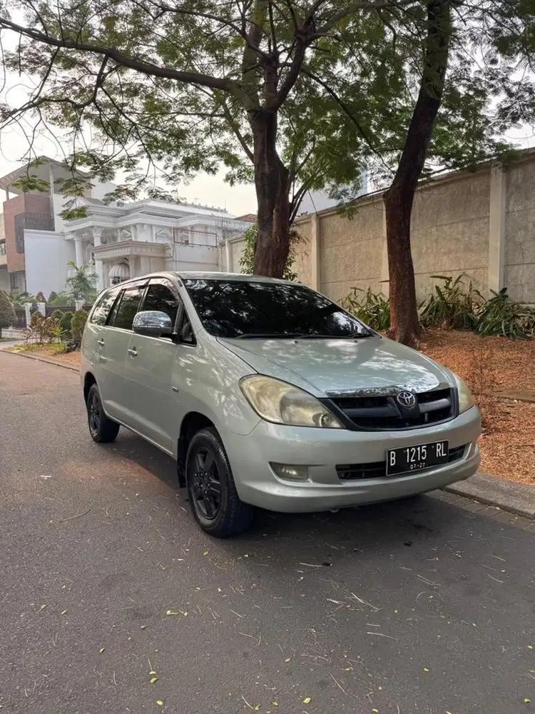 Toyota Kijang Innova Matic 2.0 2005