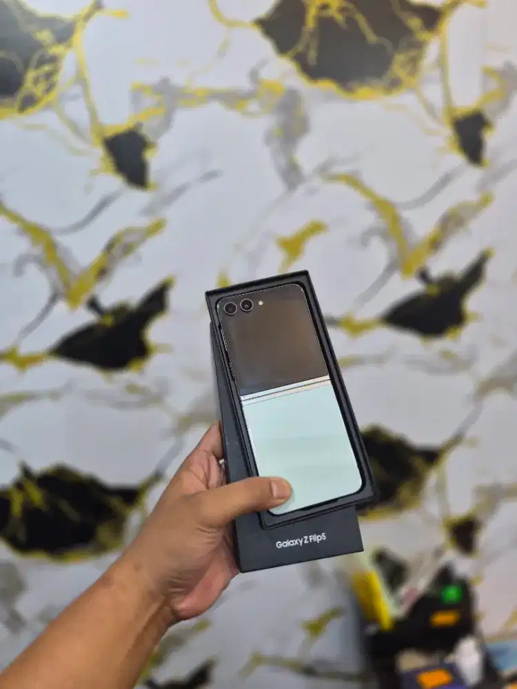 Samsung Z Flip 5 8/256GB Fullset