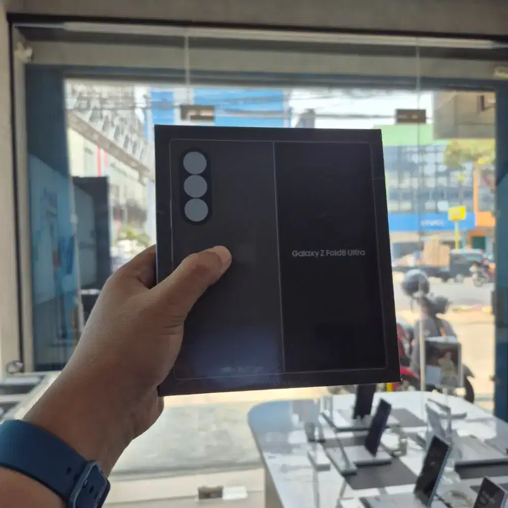 Termurah!!! Samsung Z Fold8 Ultra 12/256GB garansi resmi 1 tahun