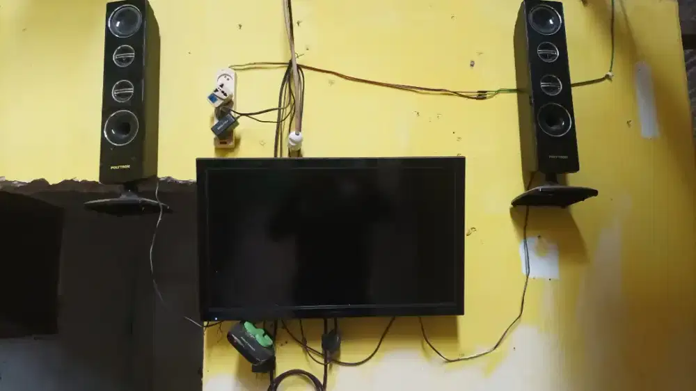 TV LED analog merk Polytron