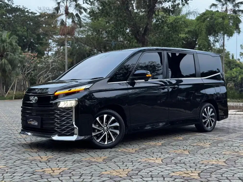 BEST CONDITION!! Toyota Voxy 2.0 TSS 2022 SIAP PAKAI