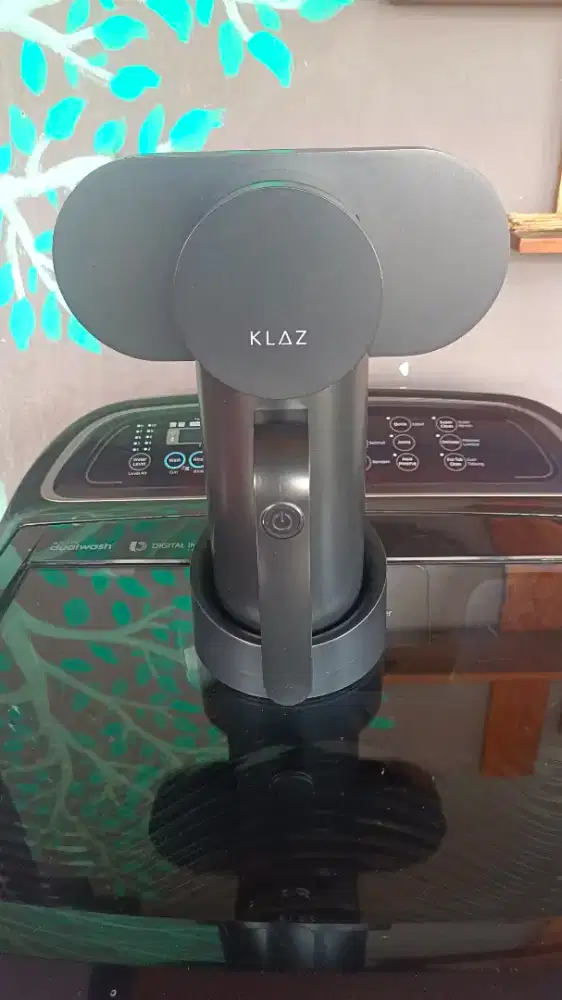 Vacuum cleaner KLAZ