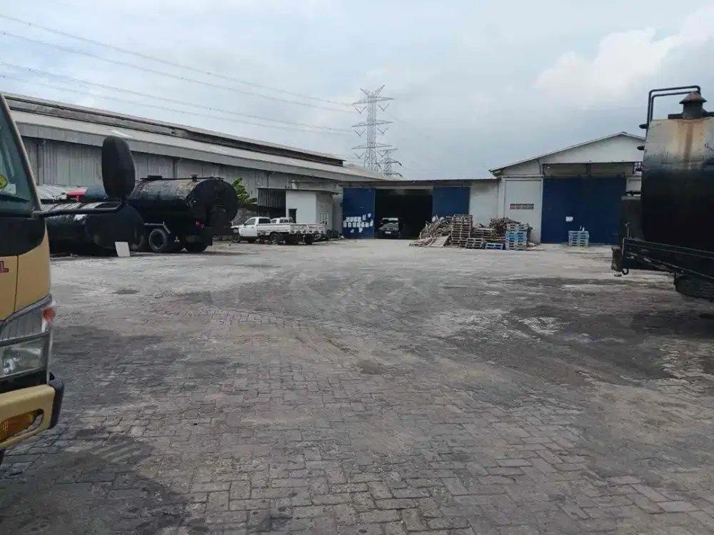 DIJUAL Gudang plus kantor, lokasi bagus di Bumi Maspion, Romokalisari