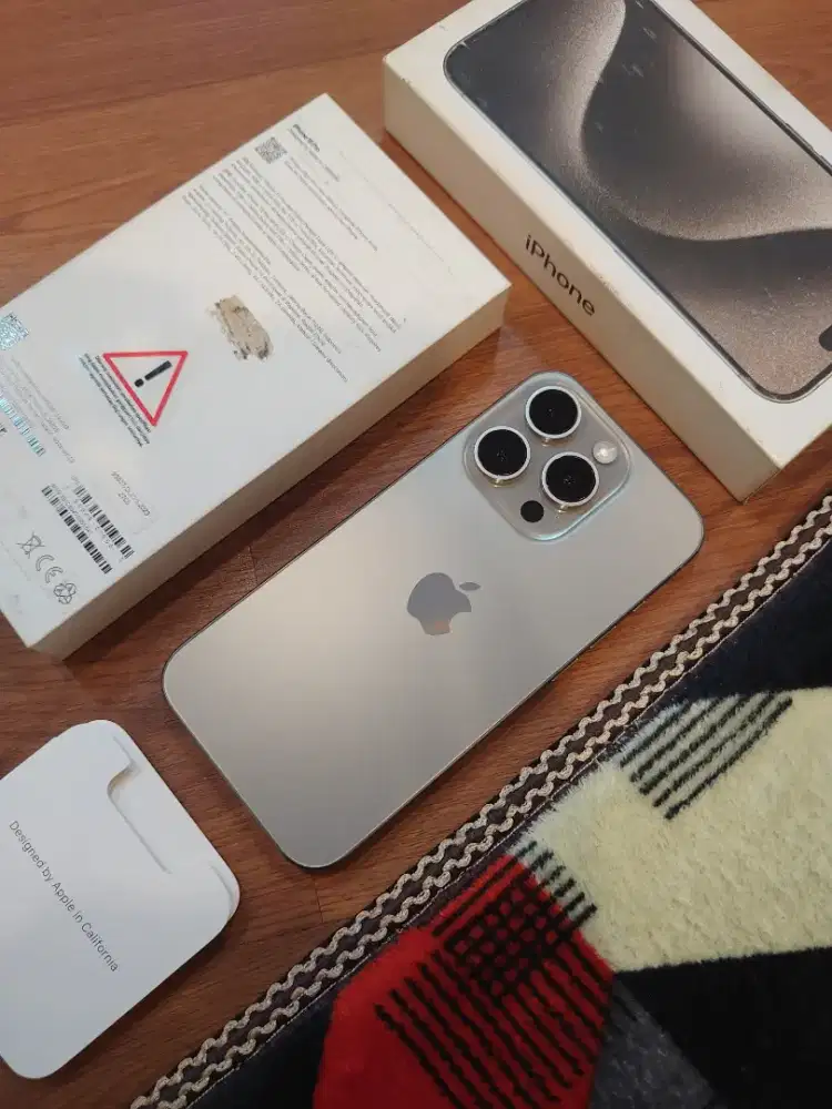 Iphone 15 pro 256 ibox natural titanium mulus like new