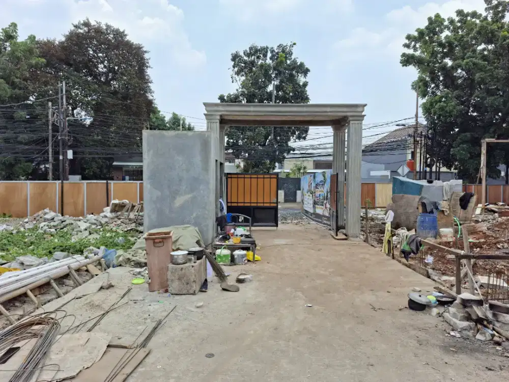 Rumah Baru 2 Lantai - di Jl Raya Ciracas Jakarta Timur