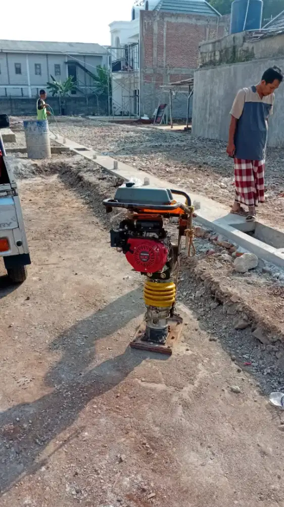 Jack hammer stamper tanah molen baby roller genset