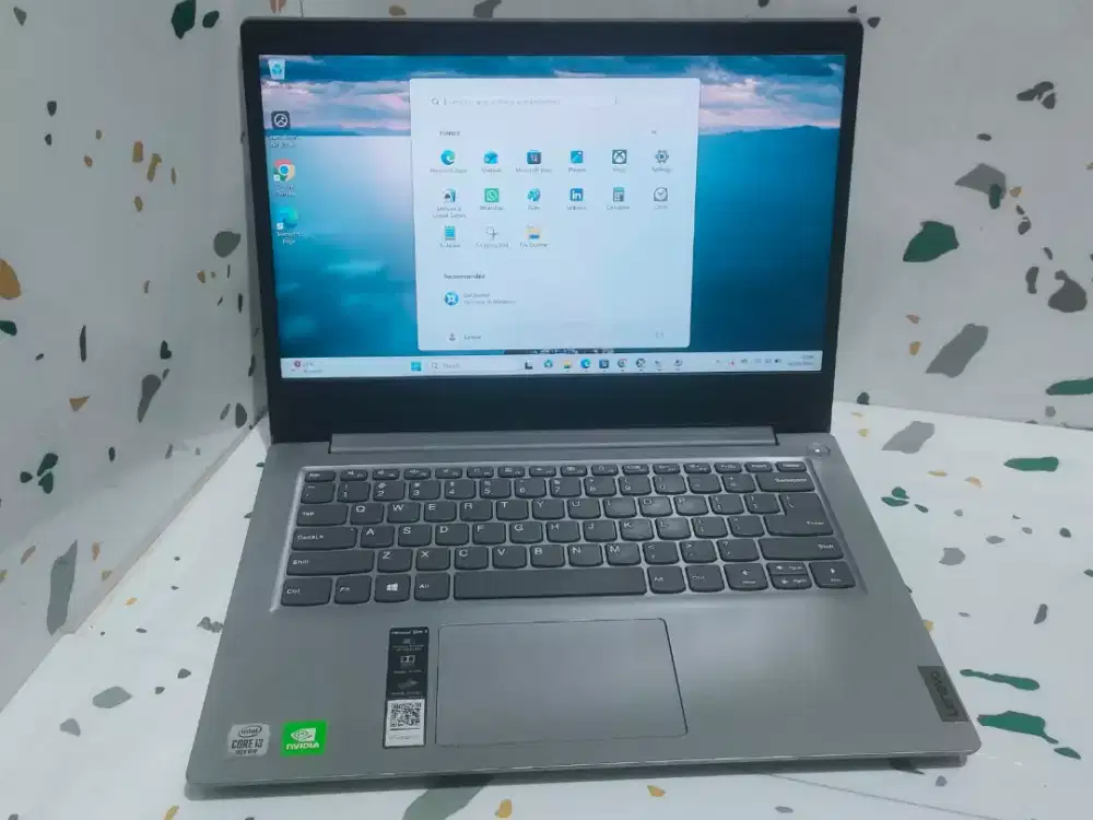 Laptop Lenovo Ideapad Slim 3 14IML05