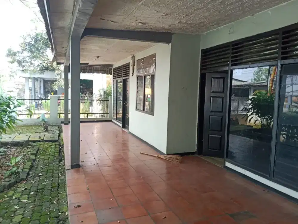 DIJUAL RUMAH  DI JALAN IMAM BONJOL  TANGERANG KABUPATEN