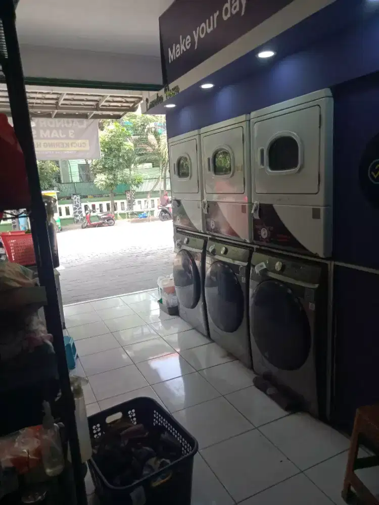 Butuh cepat, Operator laundry harapan jaya Bekasi utara
