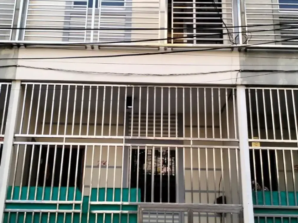 ANA RUMAH SEMI FURNISHED UK 3.7X9.5M DI TELUK GONG