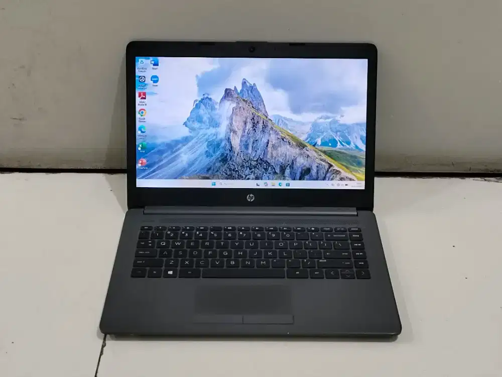Laptop hp 245-g7 amd Athlon silver 3050u ram 8 gb ssd 256 gb