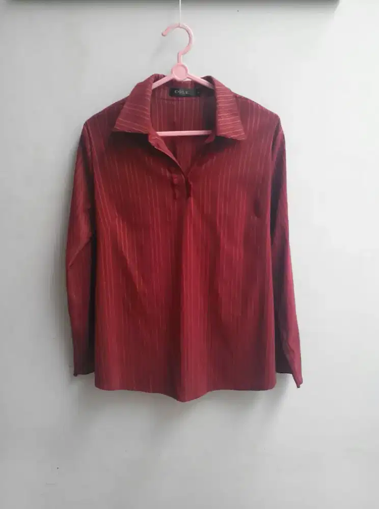 Atasan Salur Merah Cole Size L