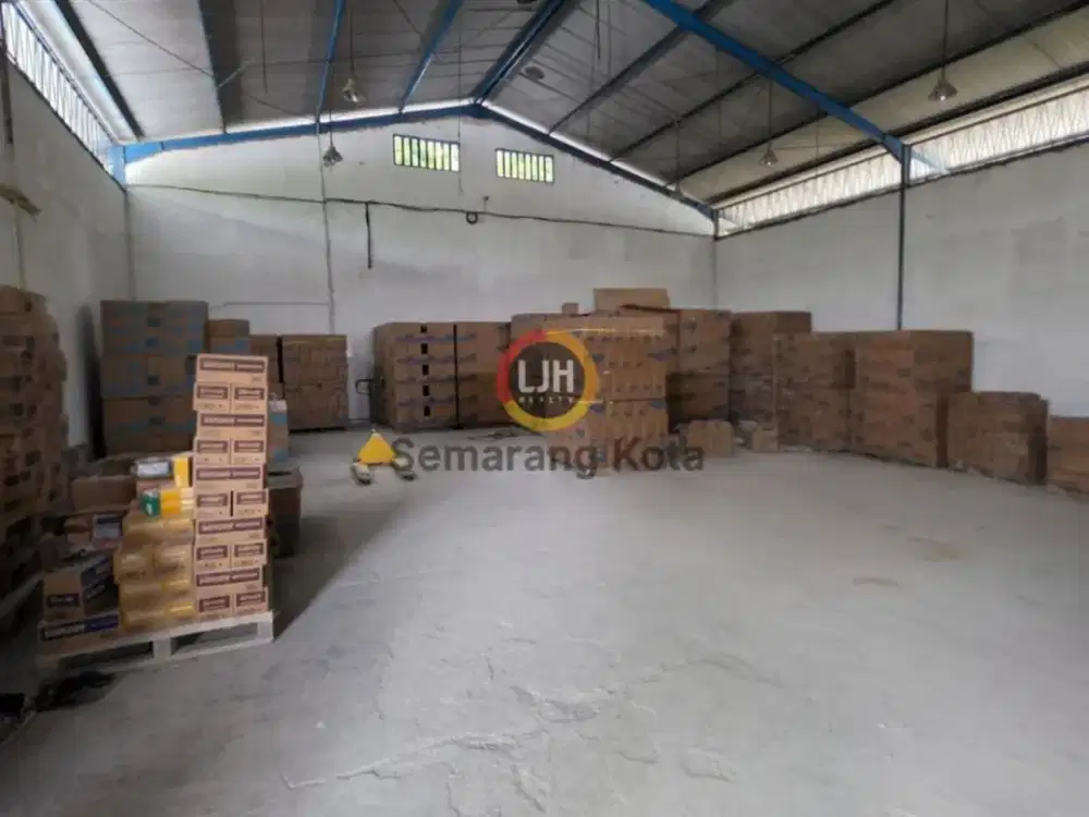 Gudang di daerah Pudak Payung